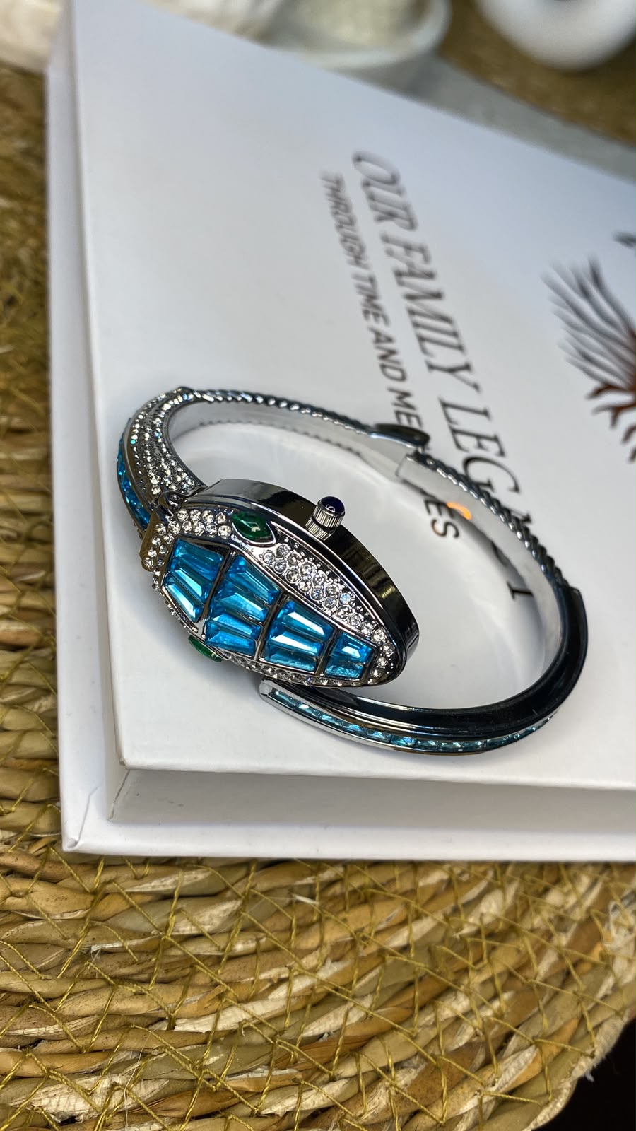 Bvlgari Model Yılan Taşlı Kadın Saat